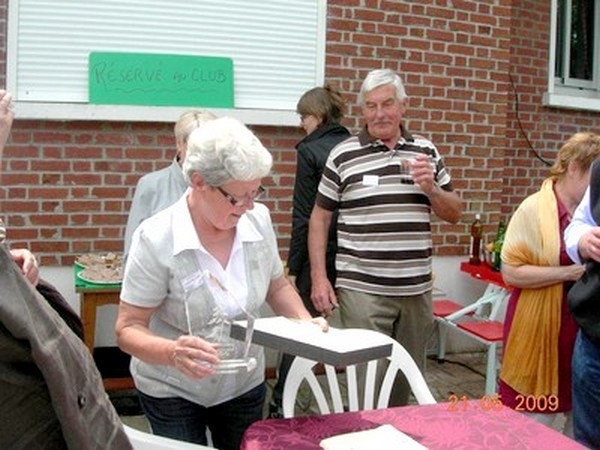 Yves et Louisette Pitau après la remise des cadeaux.